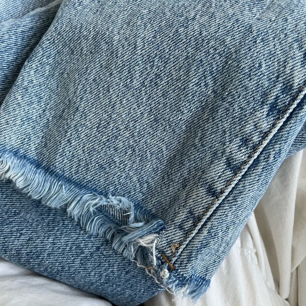 Size 3! Acid Wash Garage Mom Jeans - Picture 4 of 4